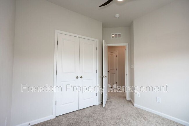 Building Photo - 9365 Barnes Lp