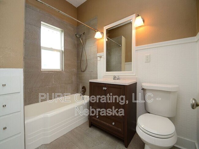 Building Photo - 2720 N 47th Ave