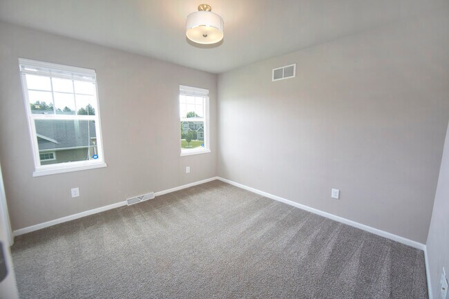 Building Photo - 7850 W Mourning Dove Ln