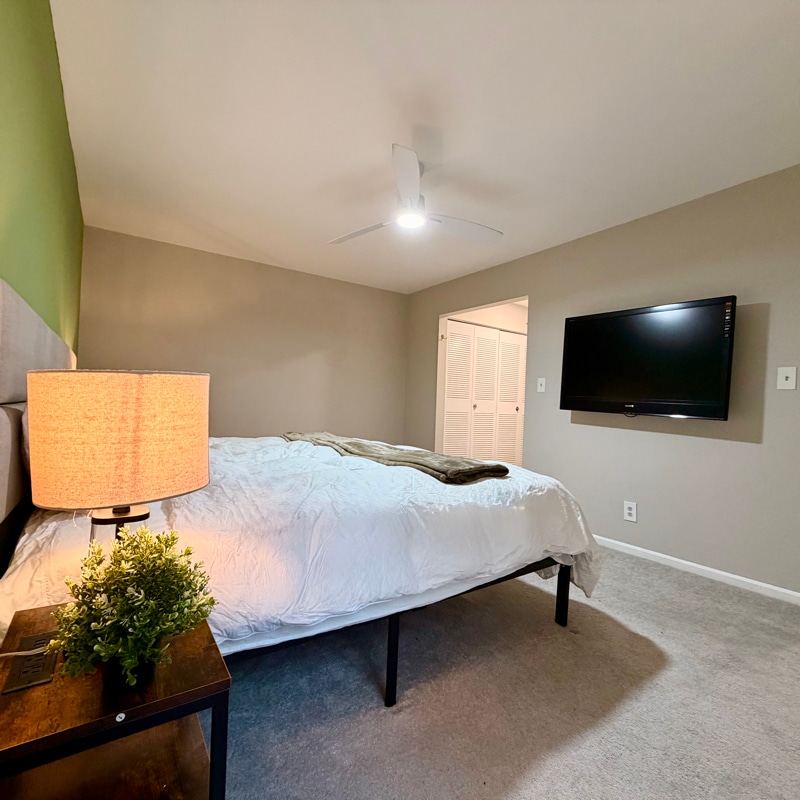 Building Photo - 4404 Island Pl