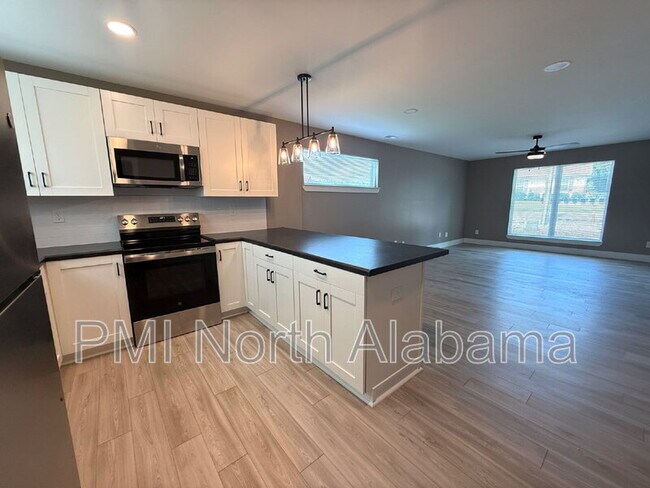 Building Photo - 101 Lacy Ln