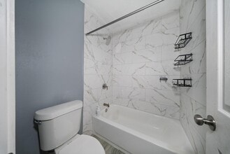 Building Photo - 16302 Summer Wind Dr