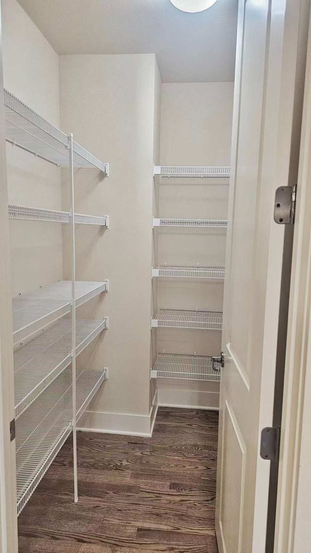 Building Photo - Beautiful 5 Bed 3.5 Bath Home in Redmond R...