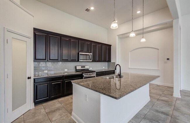Building Photo - 1618 Dominion Heights Ln