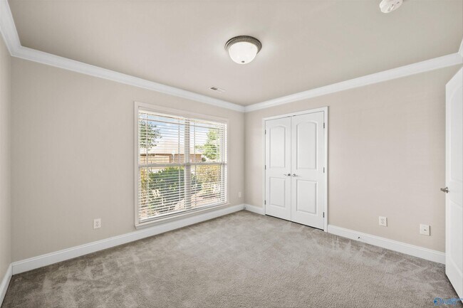 Building Photo - 104 Grantham Cir