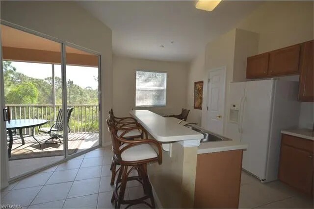 Kitchen Bar - 28105 Mandolin Ct