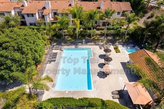 Building Photo - 3 Bedroom, 2 Bath Beautiful Carlsbad Home ...