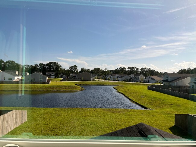 Building Photo - 125 Percheron Dr