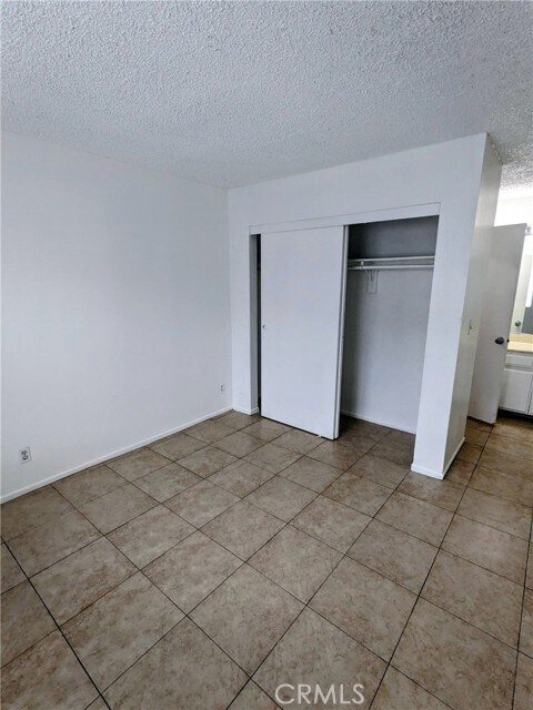 Building Photo - 1620 W 209th St