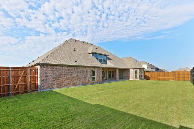 Building Photo - 601 Winslow Ln