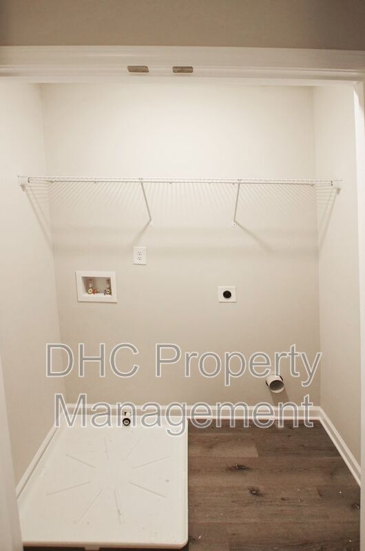 Building Photo - 2290 Connally Pl