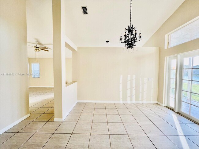 Building Photo - 968 Savannah Falls Dr