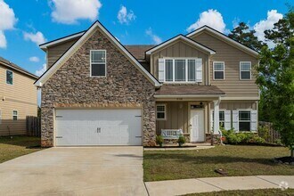 Building Photo - Spacious & Stylish Living – Available for ...
