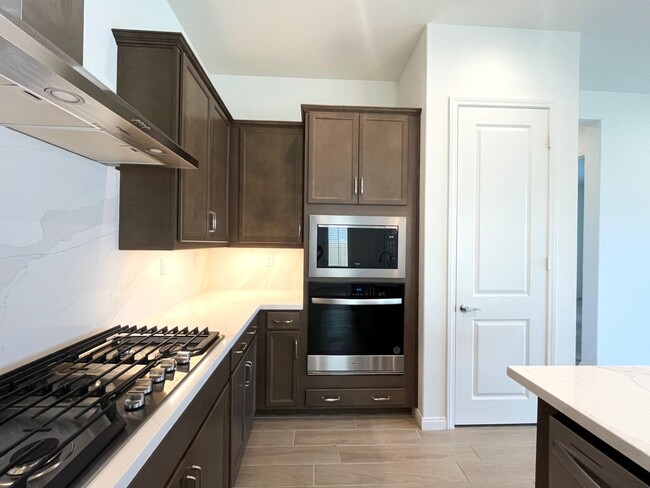 Building Photo - 11918 Greenpeak St