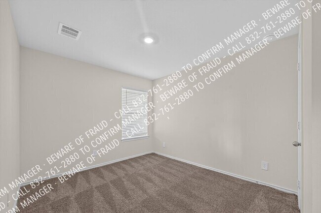 Building Photo - 6111 Shearwater Rd