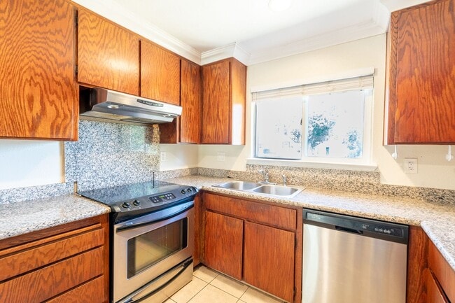 Building Photo - Lovely 4 bedroom home in Morgan Hill!