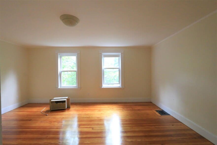 Building Photo - 41 Ossipee Rd