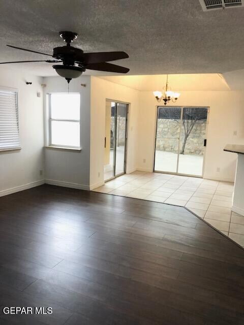Building Photo - 13700 Paseo Rico Cir