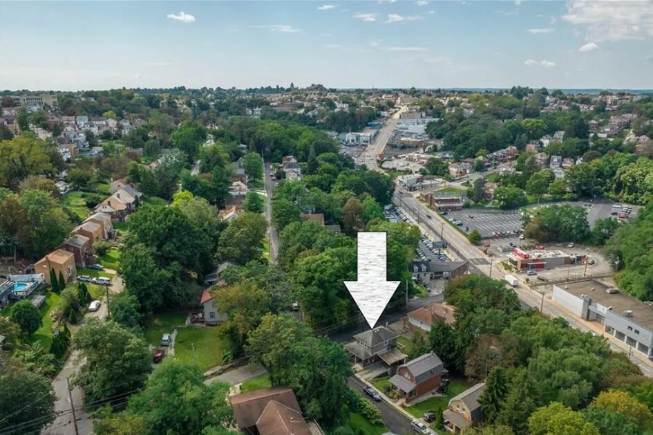 Building Photo - 2324 Woodward Ave