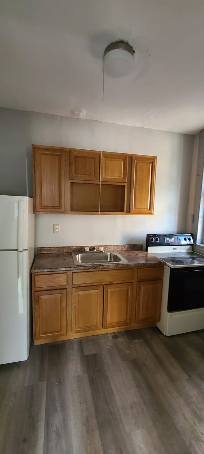 Mark Twain Apartments 367381 Farmington Ave Hartford CT 06105