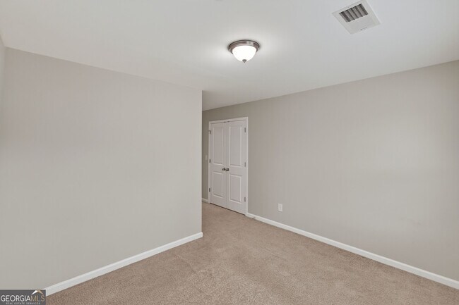 Building Photo - 127 Seabreeze Ct