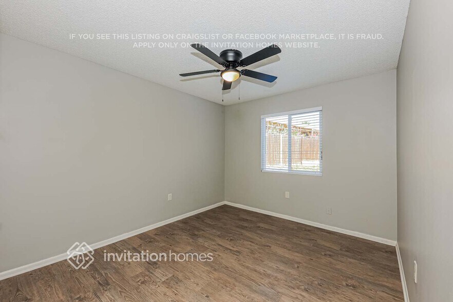 Building Photo - 3937 N Golden Ave