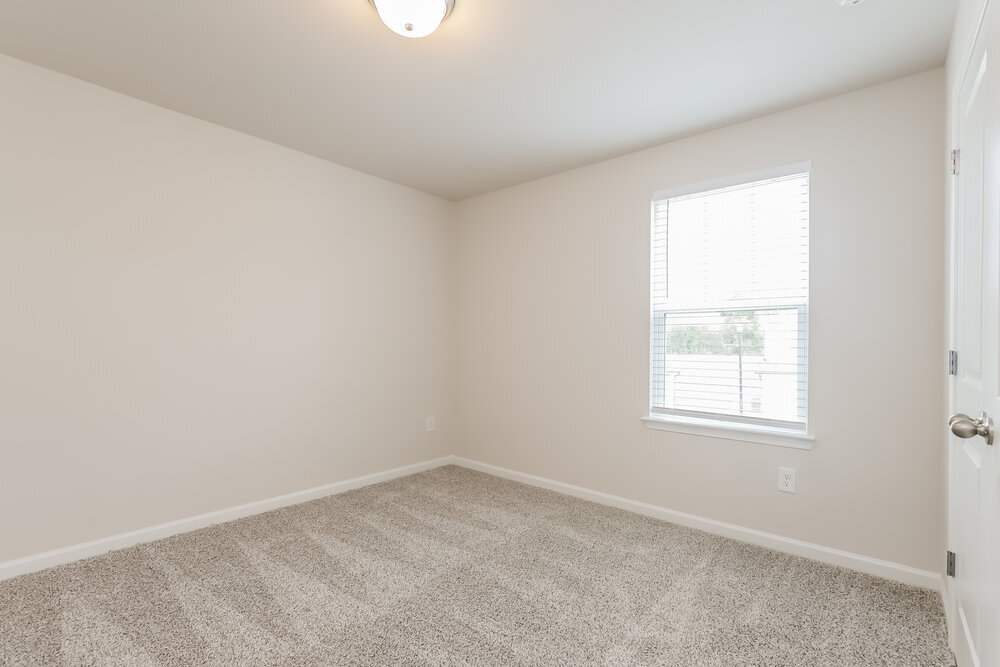 Building Photo - 5922 Green Ash Ct
