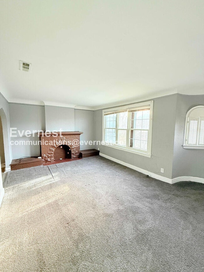 Building Photo - 4066 Tyler St