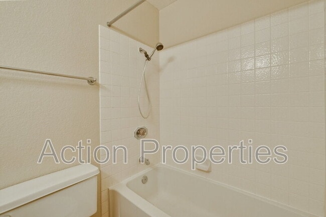 Building Photo - 1341 Meadow Ridge Cir