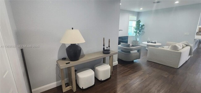 Building Photo - 833 Vista Meadows Dr