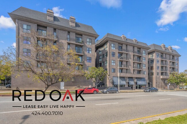 Building Photo - 8811 Burton Way