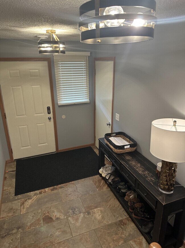 Building Photo - 6809 Pine Crest Trail S