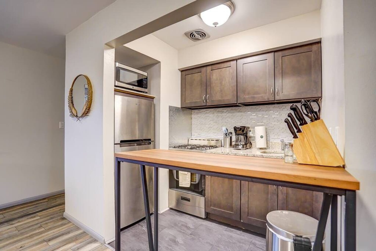 Building Photo - 645 S 94th Pl