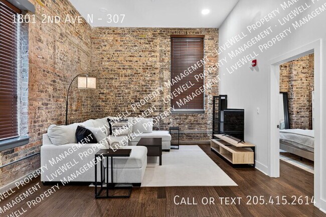 Building Photo - 1801 2nd Ave N