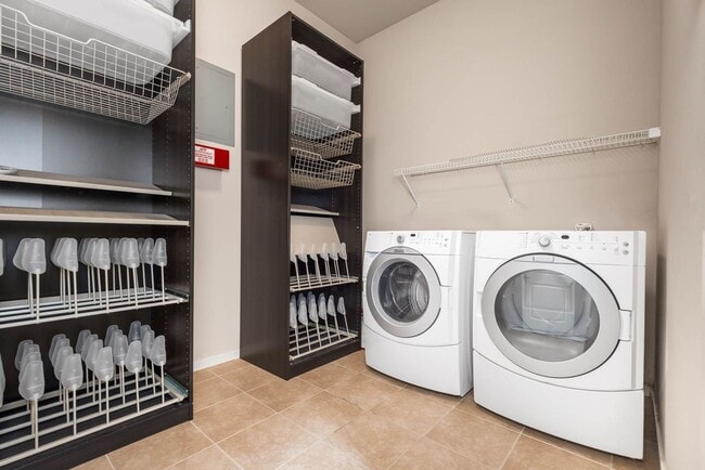 Building Photo - 93 Cougar Ridge Rd NW