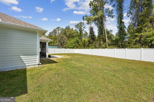 Building Photo - 152 Verano St