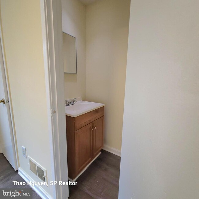 Building Photo - 10534 Cambridge Ct