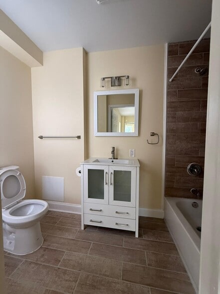 Building Photo - 1729 N Caroline St