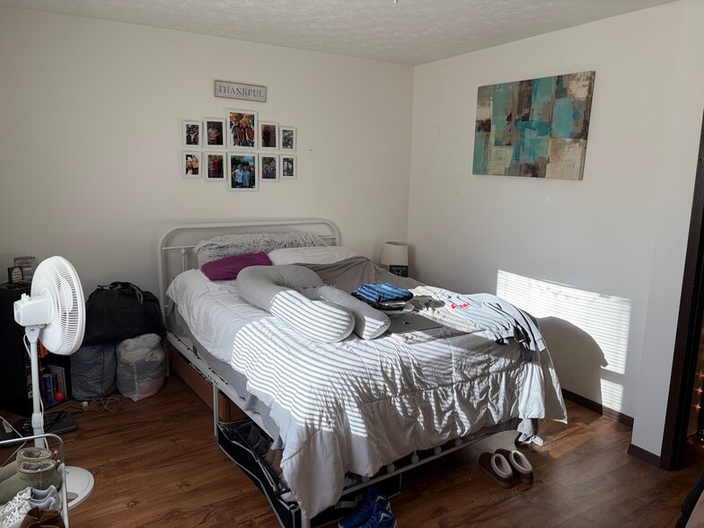 Building Photo - 8 S Trace Rd