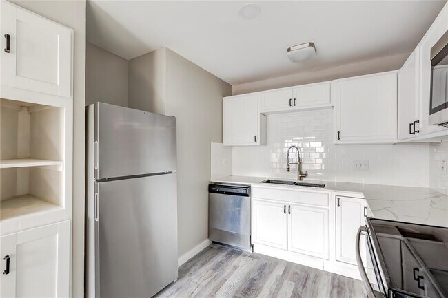 Building Photo - 1740 Timber Ridge Rd