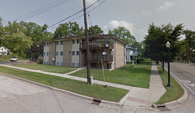 Primary Photo - 606 Wolcott St