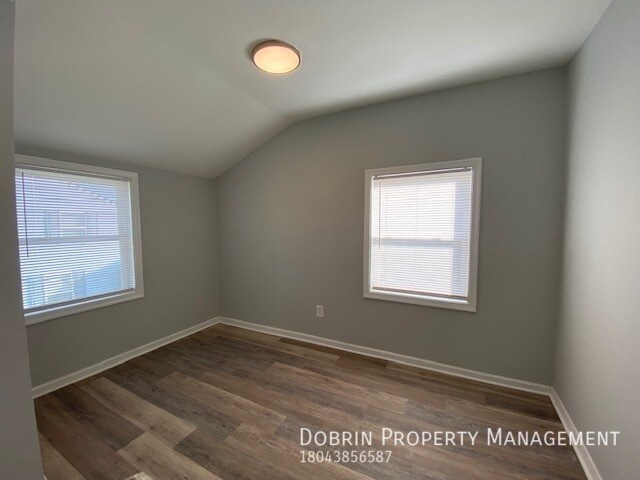 Building Photo - 1611 Tyler St