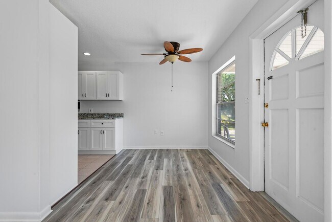 Building Photo - 1335 S Flagler Ave