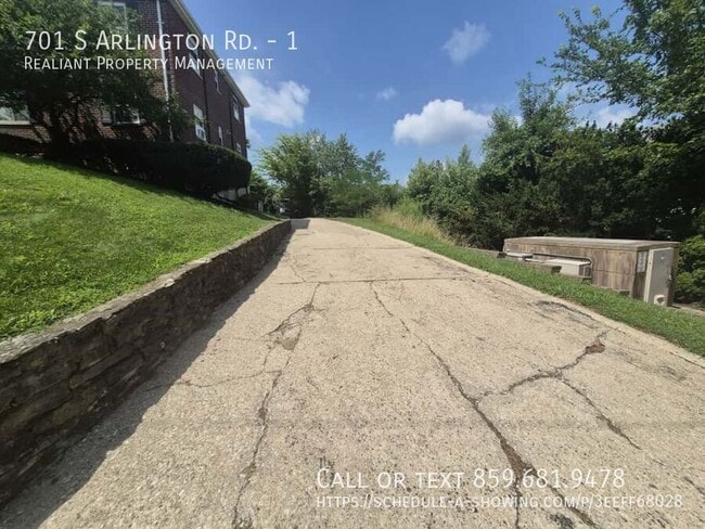 Building Photo - 701 S Arlington Rd