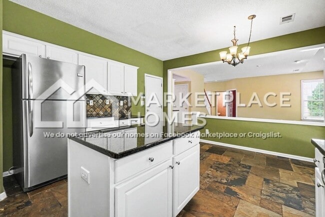 Building Photo - 3398 Spindletop Dr NW