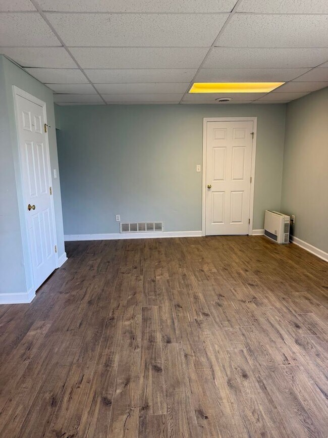 Building Photo - 1518 Ridge Ave