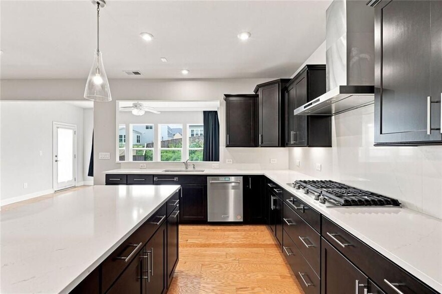 Building Photo - 406 Riverclub Rd