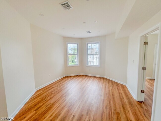 Building Photo - 261 22nd St