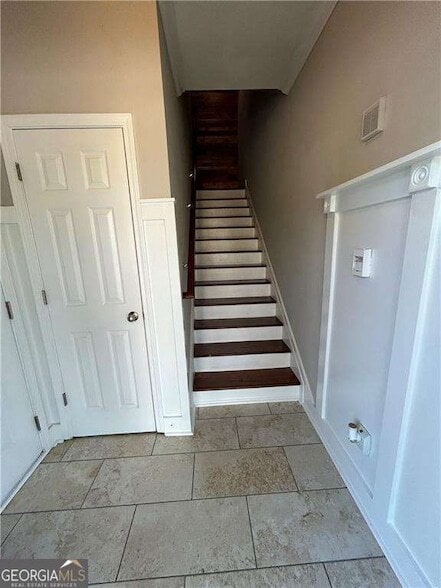 Building Photo - 104 Vinings Forest Cir SE