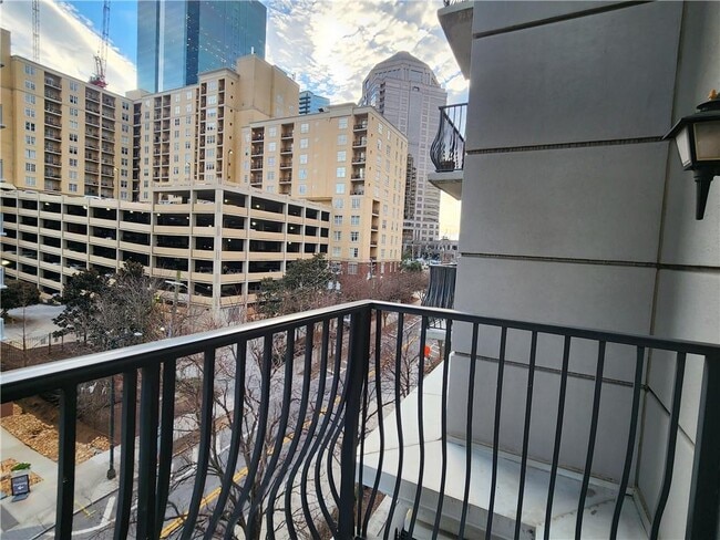 Building Photo - 195 14th St NE